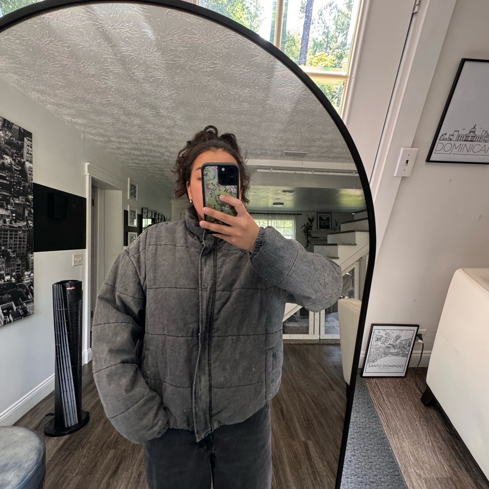 Grey Jacket - Picture 4 of 10